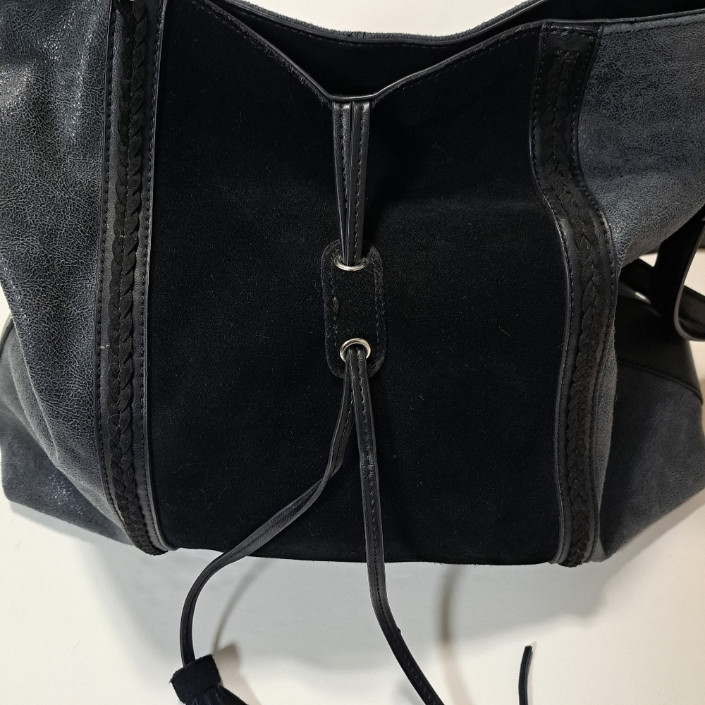 Moda Luxe Black Back - Picture 2 of 14